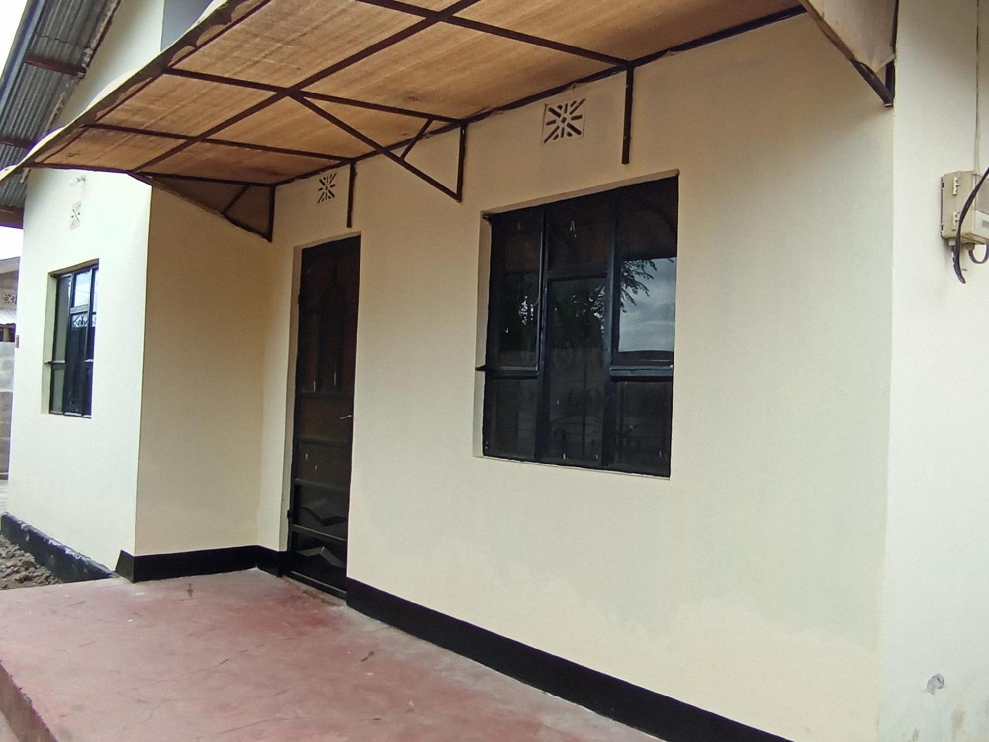 Airb&B Homestay Boma la Ngombe Ngoại thất bức ảnh